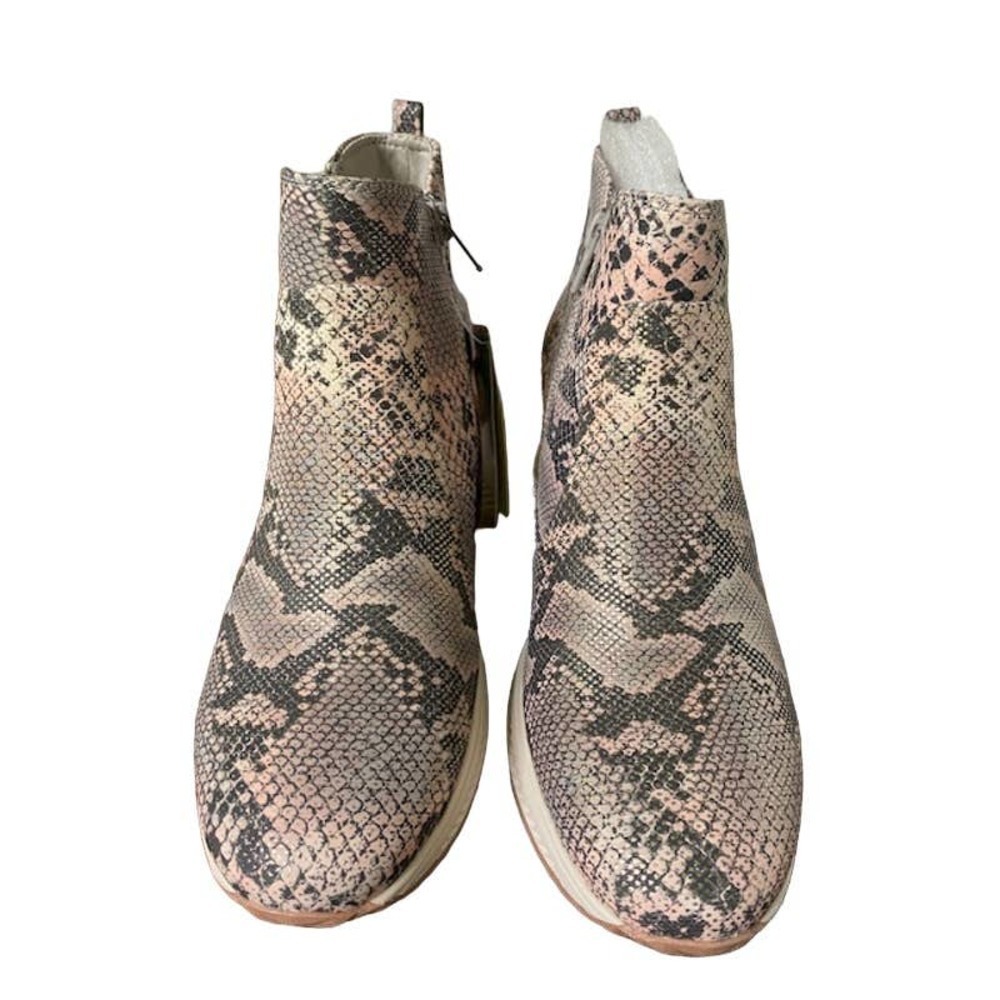Baretraps Jaci Womens Multi Pastel Hidden Wedge Boot Sz 7.5 Med NWTS